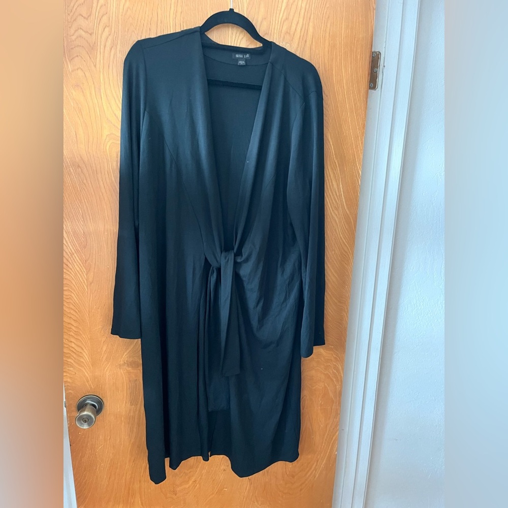 J. Jill Black Tunic with Long Sleeves and Belted Waist XL
